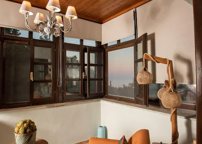 Holiday home Dandy Tsagkarada-green Apple-jacuzzi-sea View