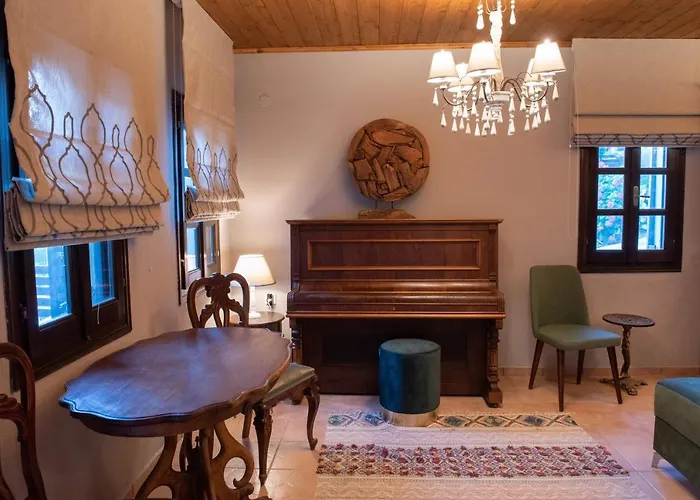 Holiday home Dandy Tsagkarada-green Apple-jacuzzi-sea View *