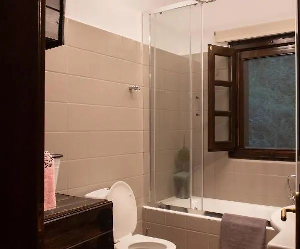 Holiday home Dandy Tsagkarada-green Apple-jacuzzi-sea View